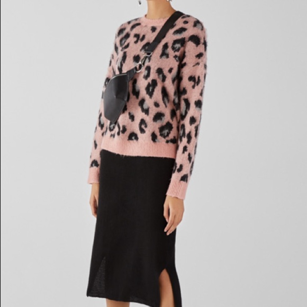 Leopard Sweater size M